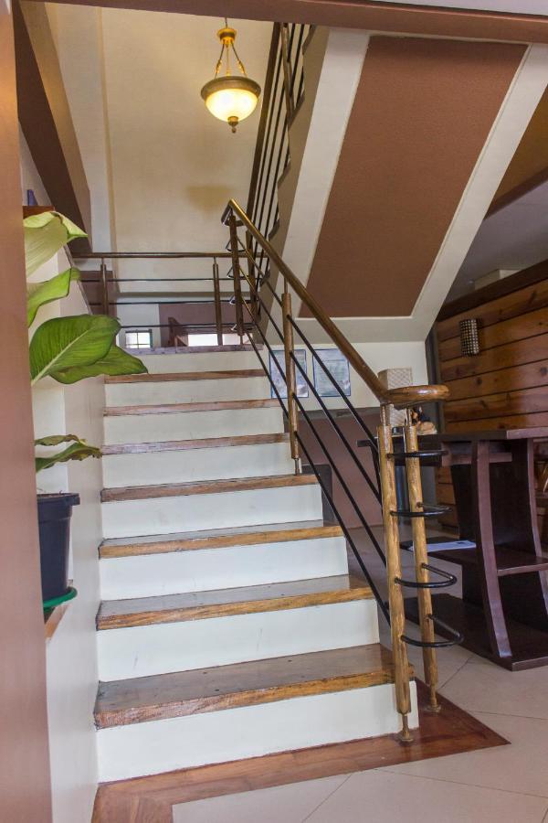 The Half House By Elmar Cabin Baguio City Exterior photo